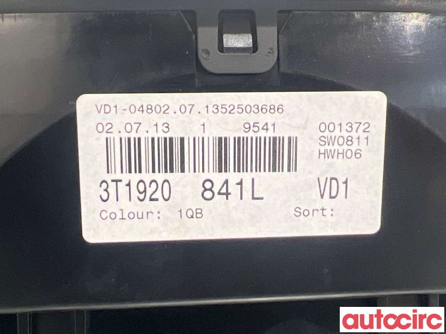 Instrumentpanel til Škoda Superb 2008-2015 (Type II)  (SKODA|3T1920841L|)