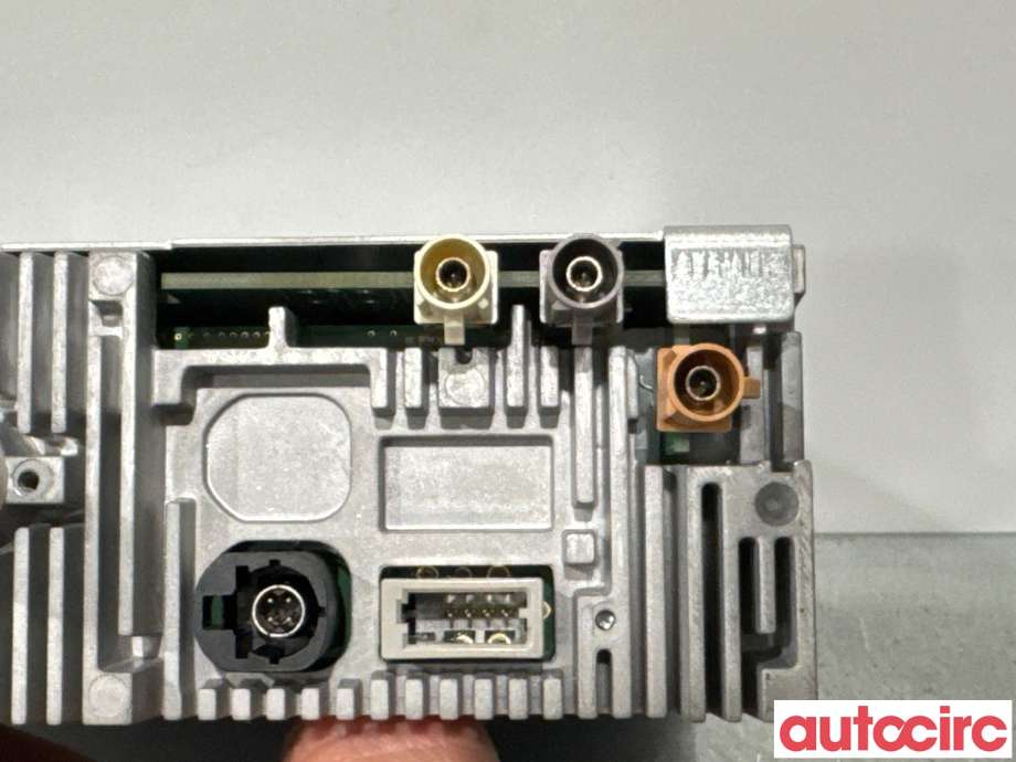 Bilstereo til Peugeot 208 2012-2019 (Type I) (PEUGEOT|1615338780|503551227213|9815356680)