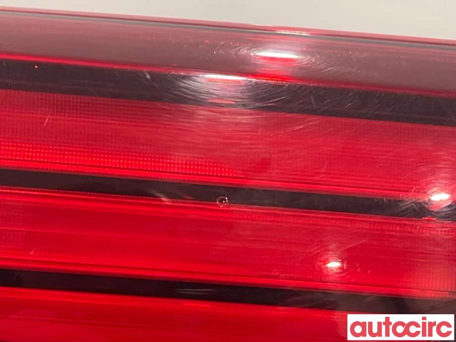 Baklykt venstre indre til Mitsubishi Outlander 2015-->> (Type III, Fase 2) (MITSUBISHI|8331A179|)