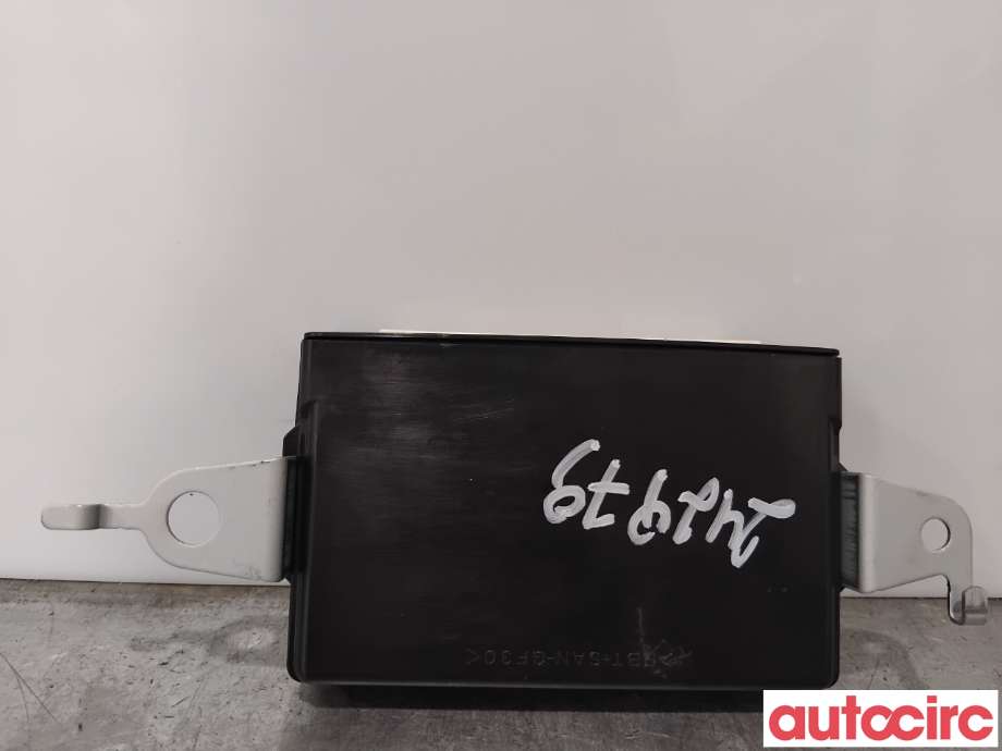 Styreenhet elektrisk bakluke til Toyota bZ4X 2022-->>  (TOYOTA|8922242160|414814-11812|89222-42160)
