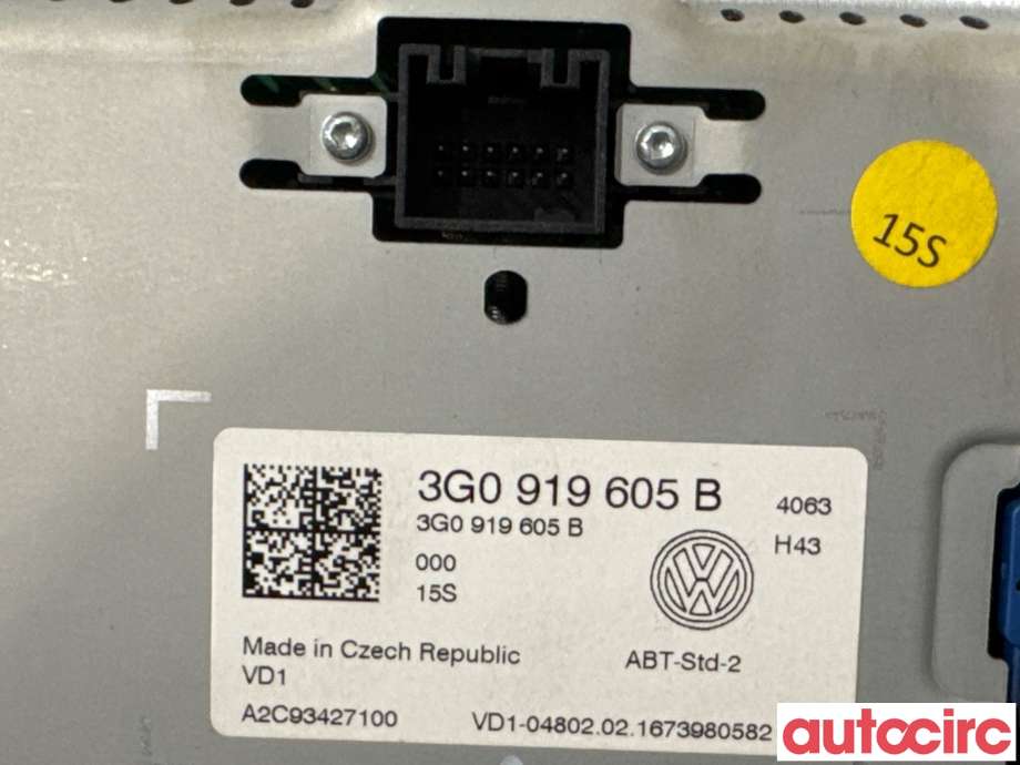 Multimedia display (MCU - Media Controller Unit) til VW Golf VII 2012-2017 (Fase 1) (VOLKSWAGEN|3G0919605B|A2C93427100)