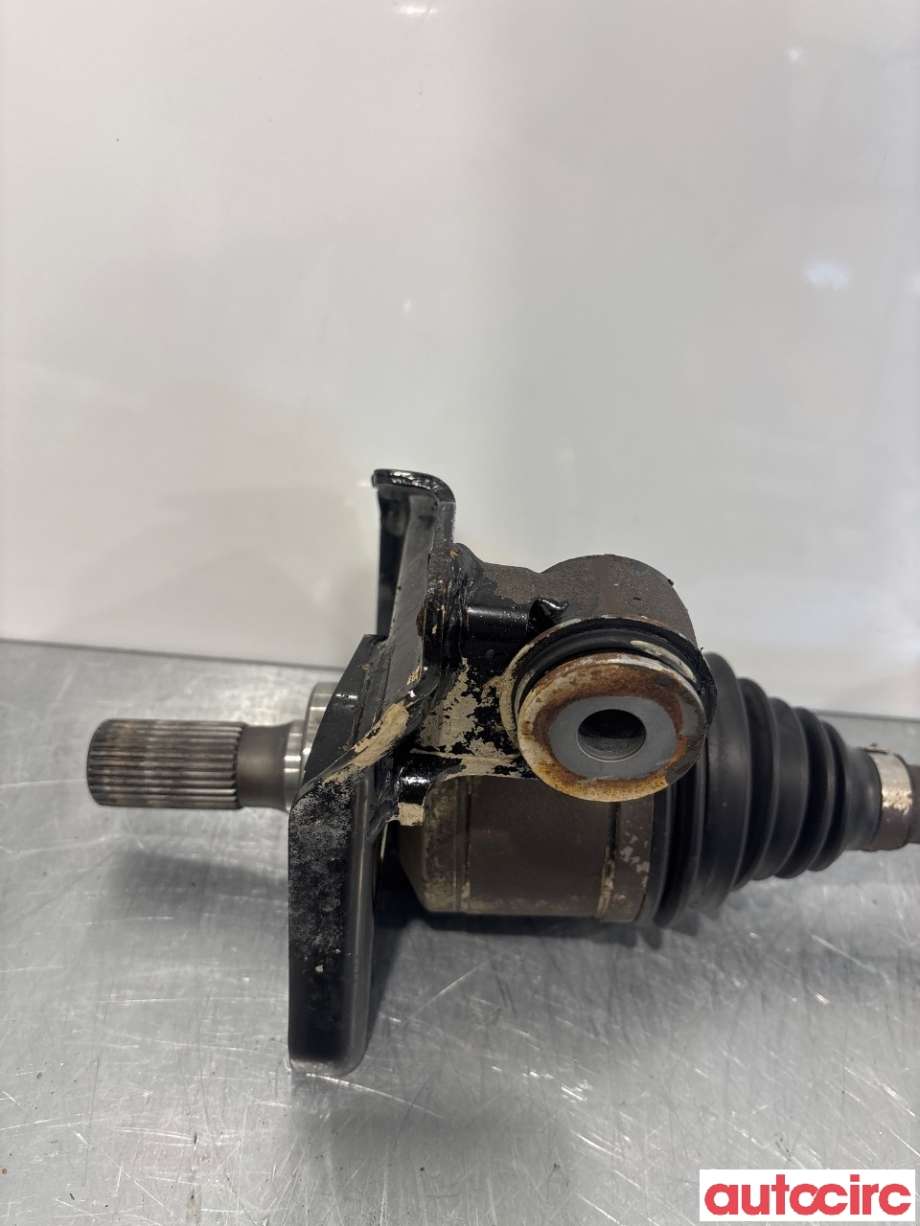 Drivaksel venstre foran til Isuzu D-Max 2021-->> (Type III)  (ISUZU|8983929650|)