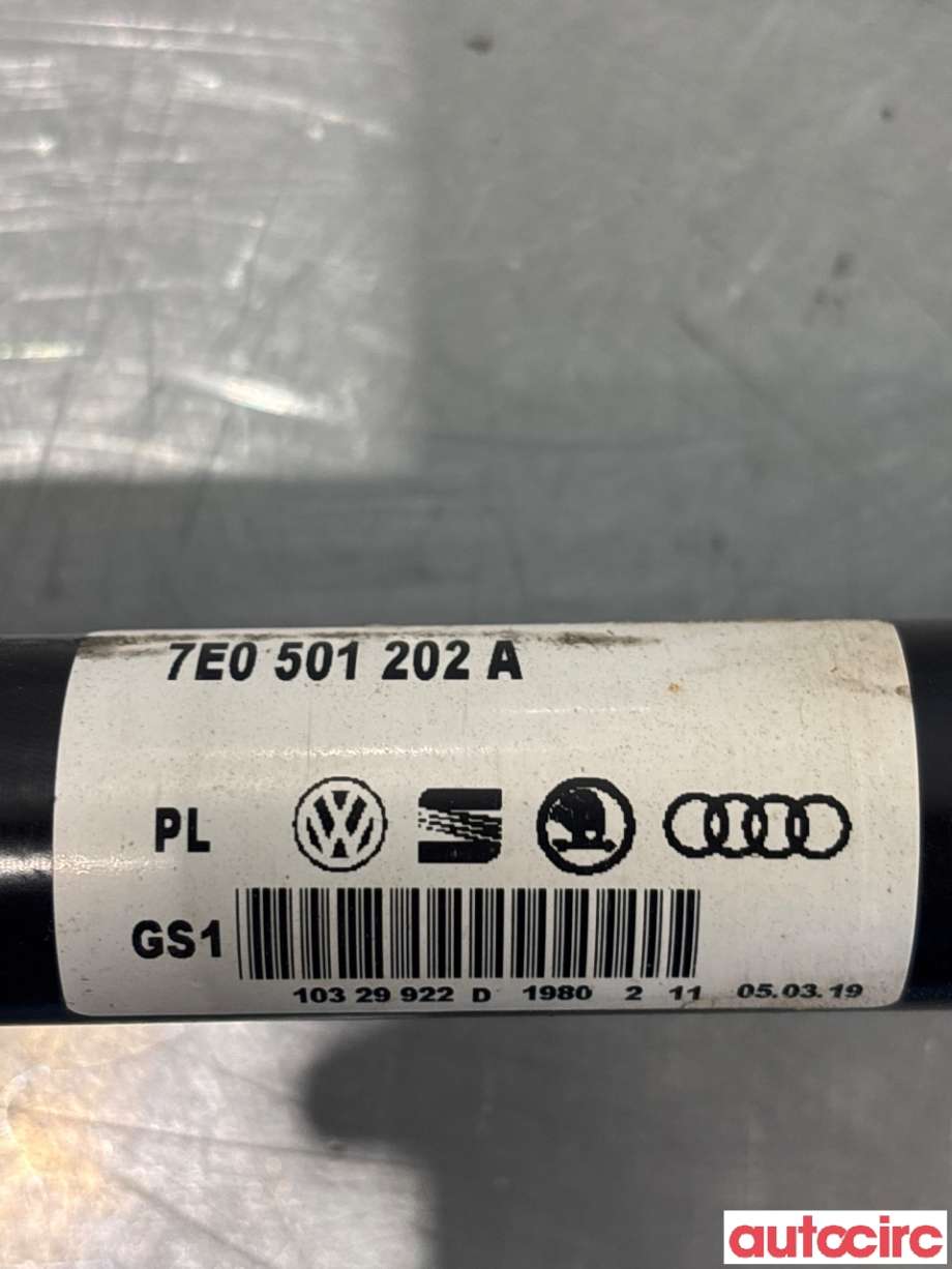 Drivaksel høyre bak til VW Transporter / Caravelle 2019-->> (T6.1) (T6.1) (VOLKSWAGEN|7E0501202A|)