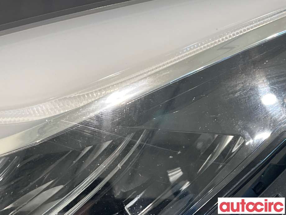 Frontlykt venstre halogen til Tesla Model 3 2018-2023 (Fase 1)  (TESLA|1077375-00-C)