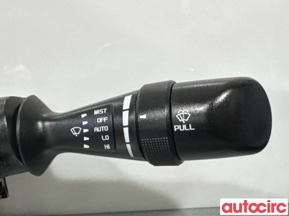 Bryter combi til Isuzu D-Max 2021-->> (Type III) (ISUZU|8983944910|17K492)