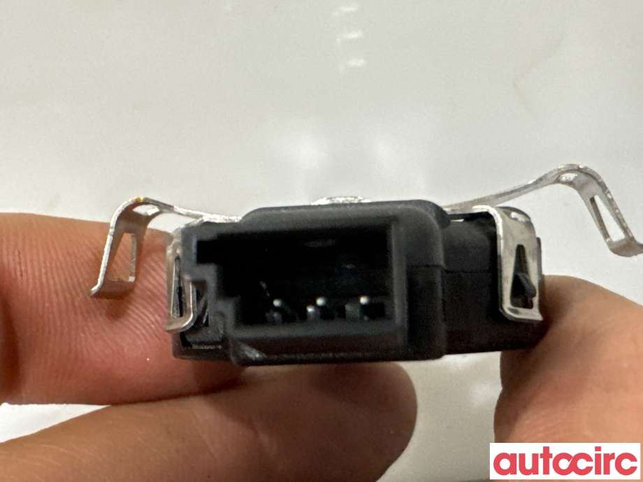 Sensor regnsensor til Isuzu D-Max 2021-->> (Type III) (ISUZU|8983953472|E124104)