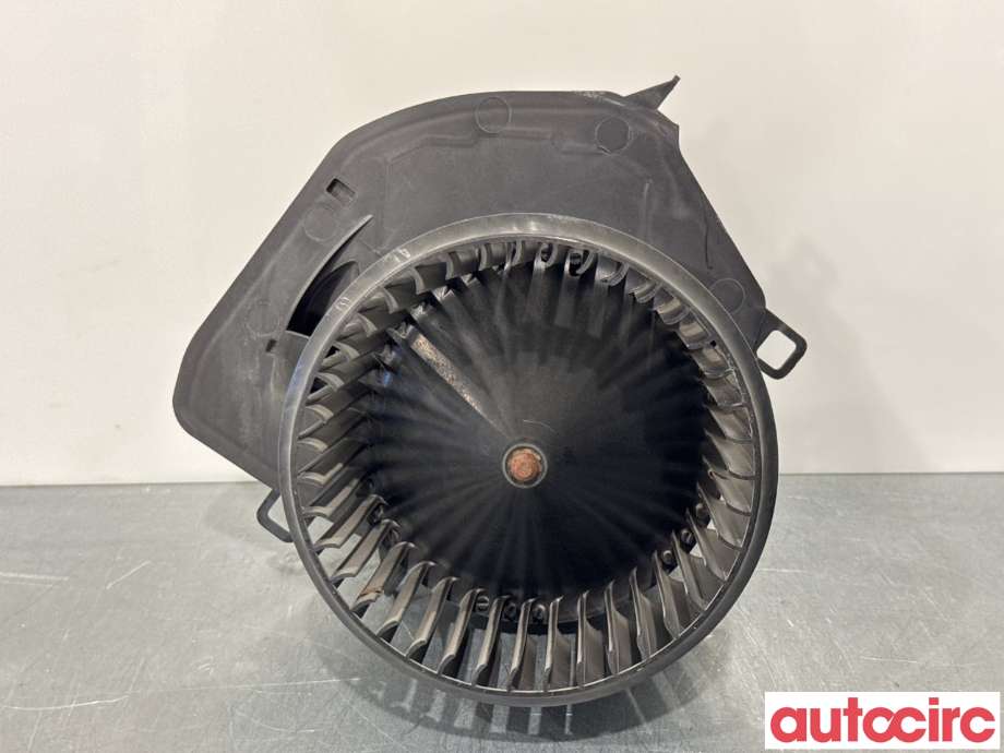 Varmeapparat motor til VW Transporter / Caravelle 2019-->> (T6.1) (T6.1) (VOLKSWAGEN|7E1820021B|0130115671)