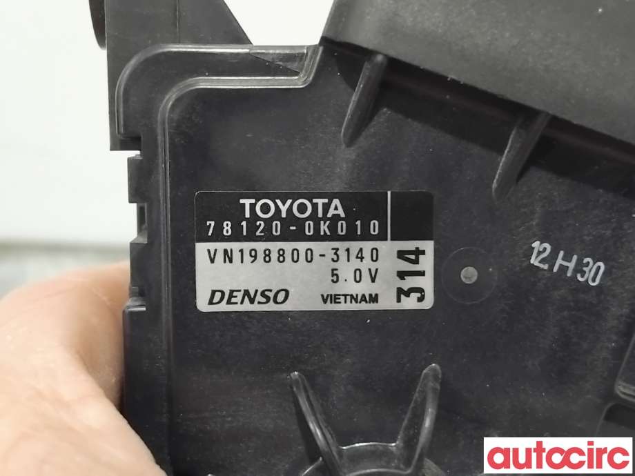Pedal gass til Toyota Hilux 2006-2011 (TOYOTA|781200K010|VN198800-3140|78120-0K010)