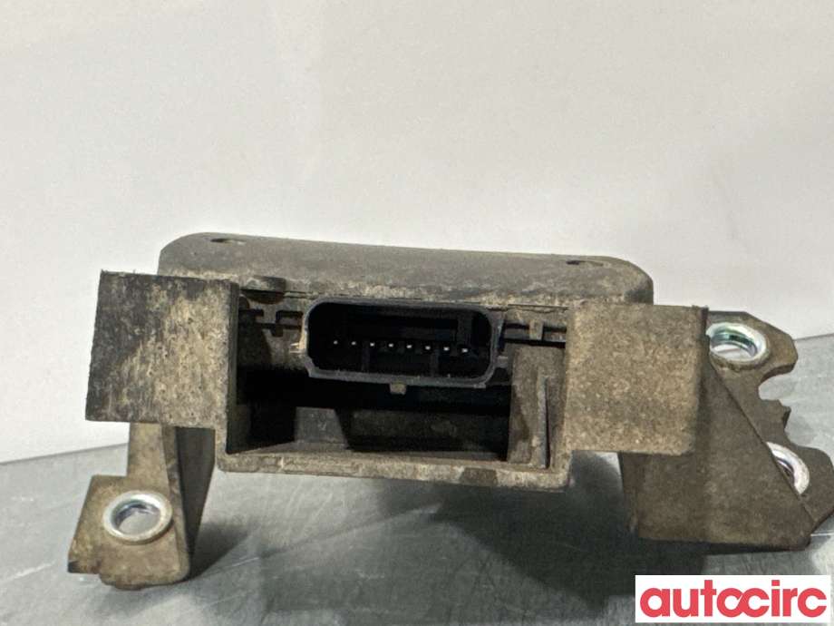 Sensor radar til Isuzu D-Max 2021-->> (Type III) (ISUZU|8975240211|6PZ013711-00)