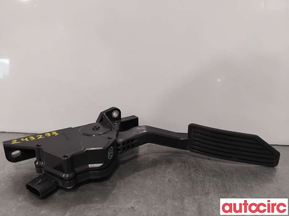Pedal gass til Isuzu D-Max 2017-2020 (Type II, Fase 2)  (ISUZU|8980677481|VN198800-7911)