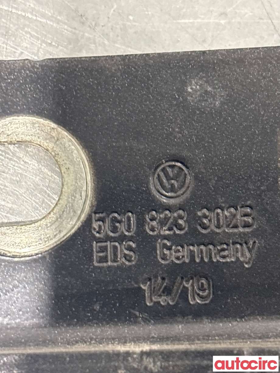 Panserhengsler til VW e-Golf 2017-2020 (Fase 2) (VOLKSWAGEN|5G0823302B|)