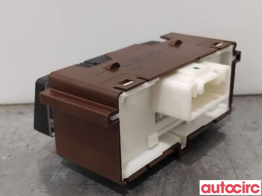 Bryter diverse til Toyota Auris 2015-2019 (Type II, Fase 2)  (TOYOTA|8497002090||84970-02090)