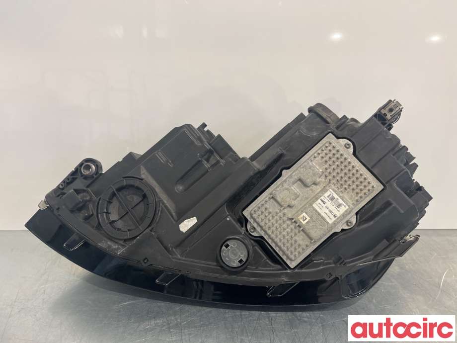 Frontlykt høyre halogen til VW e-Golf 2014-2017 (Fase 1)  (VOLKSWAGEN|5GE941774|5GE941036)