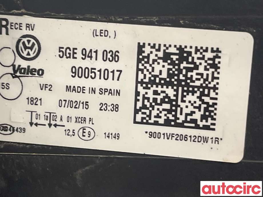 Frontlykt høyre halogen til VW e-Golf 2014-2017 (Fase 1)  (VOLKSWAGEN|5GE941774|5GE941036)