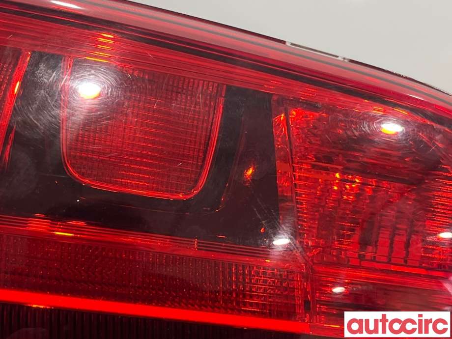 Baklykt venstre indre til VW Golf VII 2012-2017 (Fase 1)  (VOLKSWAGEN|5G0945093AE)