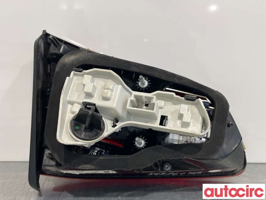 Baklykt høyre indre til VW Golf VII 2012-2017 (Fase 1)  (VOLKSWAGEN|5G0945094AE)