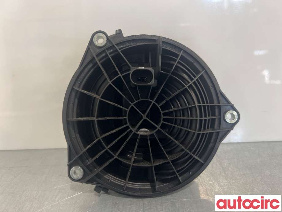 Bakluke/bakdør håndtak til VW Golf VI 2008-2012  (VOLKSWAGEN|6R0827469D|)