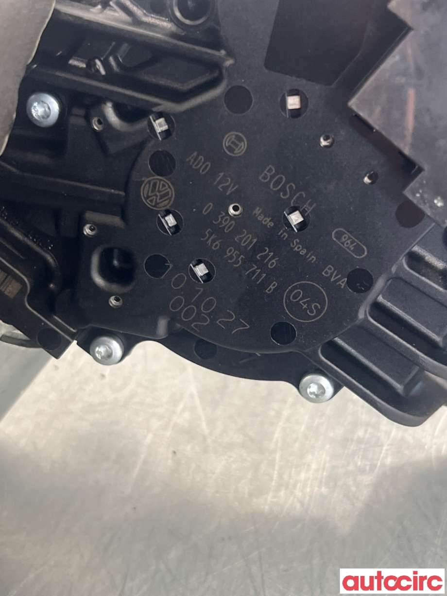 Viskermotor bakrute til VW Golf VI 2008-2012  (VOLKSWAGEN|5K6955711B|0390201216|5K6955711C)