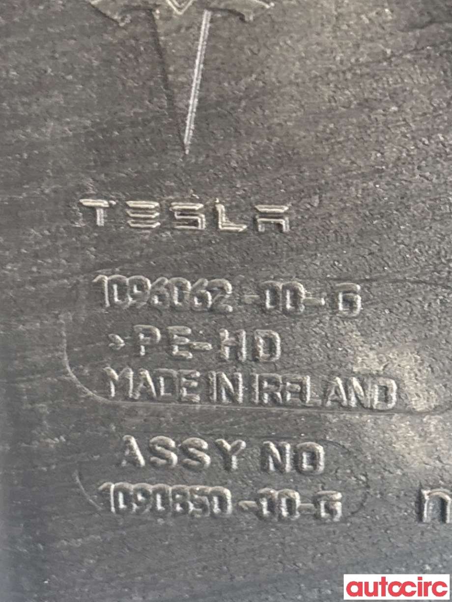 Spylertank foran til Tesla Model 3 2018-2023 (Fase 1) (TESLA|1096062-00-H||1096062-00-G)