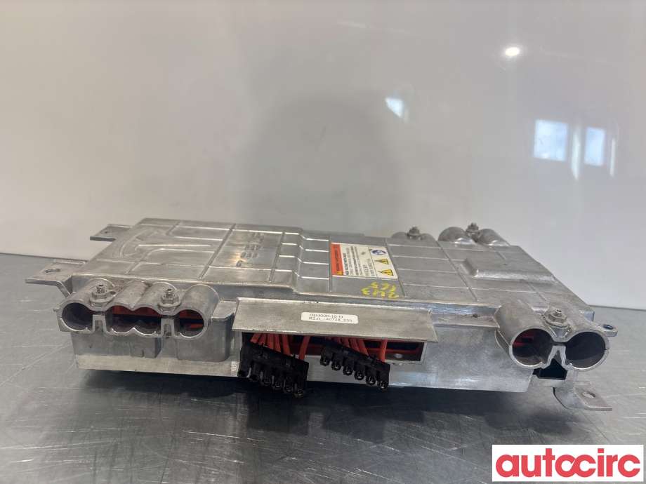Diverse deler til Tesla Model S 2013-2016 (Fase 1) (TESLA|1021154-00-J|)