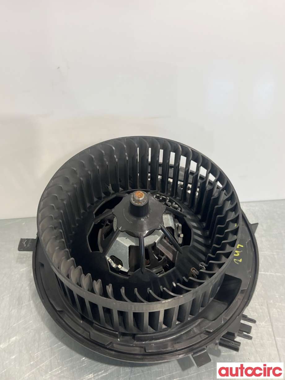 Varmeapparat motor til VW Passat 2015-2019 (Fase 1) (B8) (B8) (VOLKSWAGEN|3Q1819021A|)