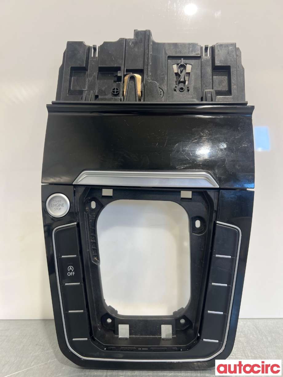 Diverse deler til VW Passat 2015-2019 (Fase 1) (B8) (B8) (VOLKSWAGEN|3G1864263|)