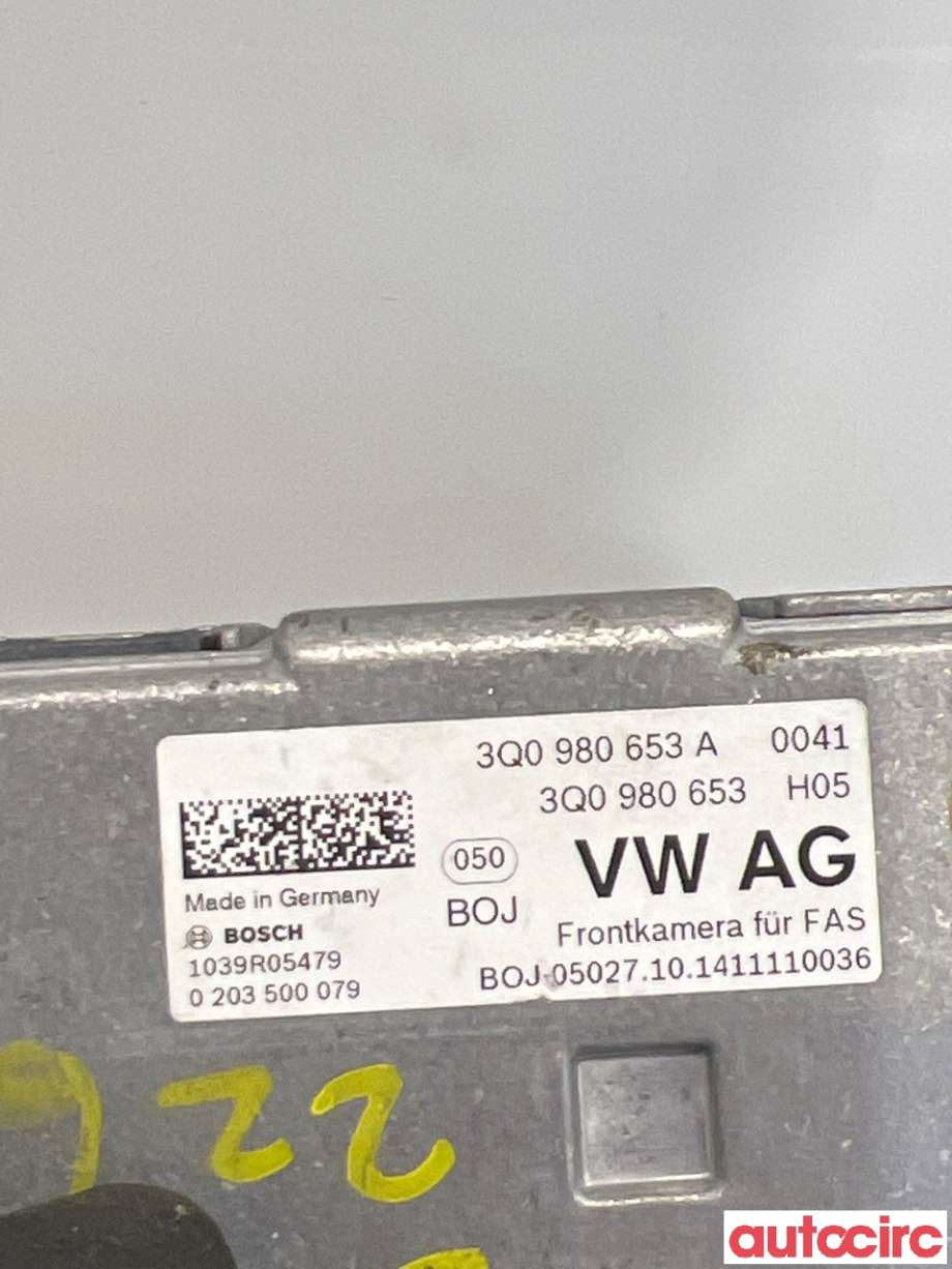 Sensor radar til VW Passat 2015-2019 (Fase 1) (B8) (B8) (VOLKSWAGEN|3Q0980653F|0203500079|3Q0980653A)