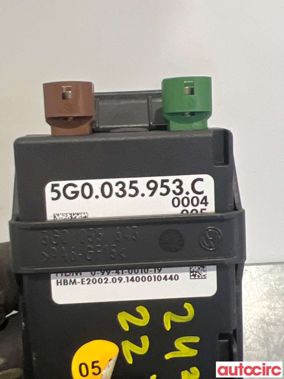 Diverse deler til VW Passat 2015-2019 (Fase 1) (B8) (B8) (VOLKSWAGEN|5G0035953C|)