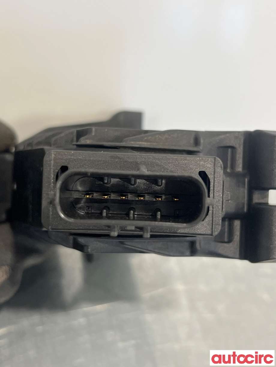 Pedal gass til VW Passat 2015-2019 (Fase 1) (B8) (B8) (VOLKSWAGEN|5Q1723503H)