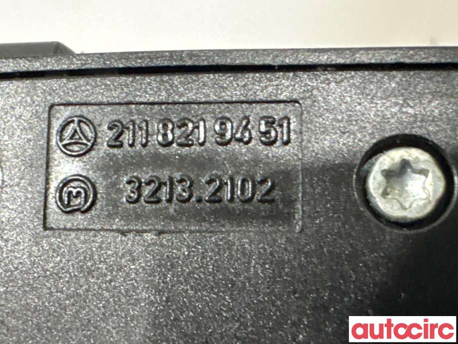 Bryter baklukeåpner til Mercedes GL 2006-2012 (X164) (X164) (MERCEDES|A2118219451|32132102|A2128210551)