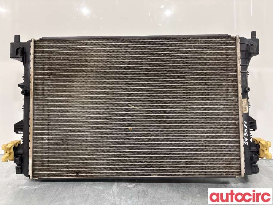 Radiator (automat gir) til VW e-Golf 2014-2017 (Fase 1) (VOLKSWAGEN|5WA121251M|)