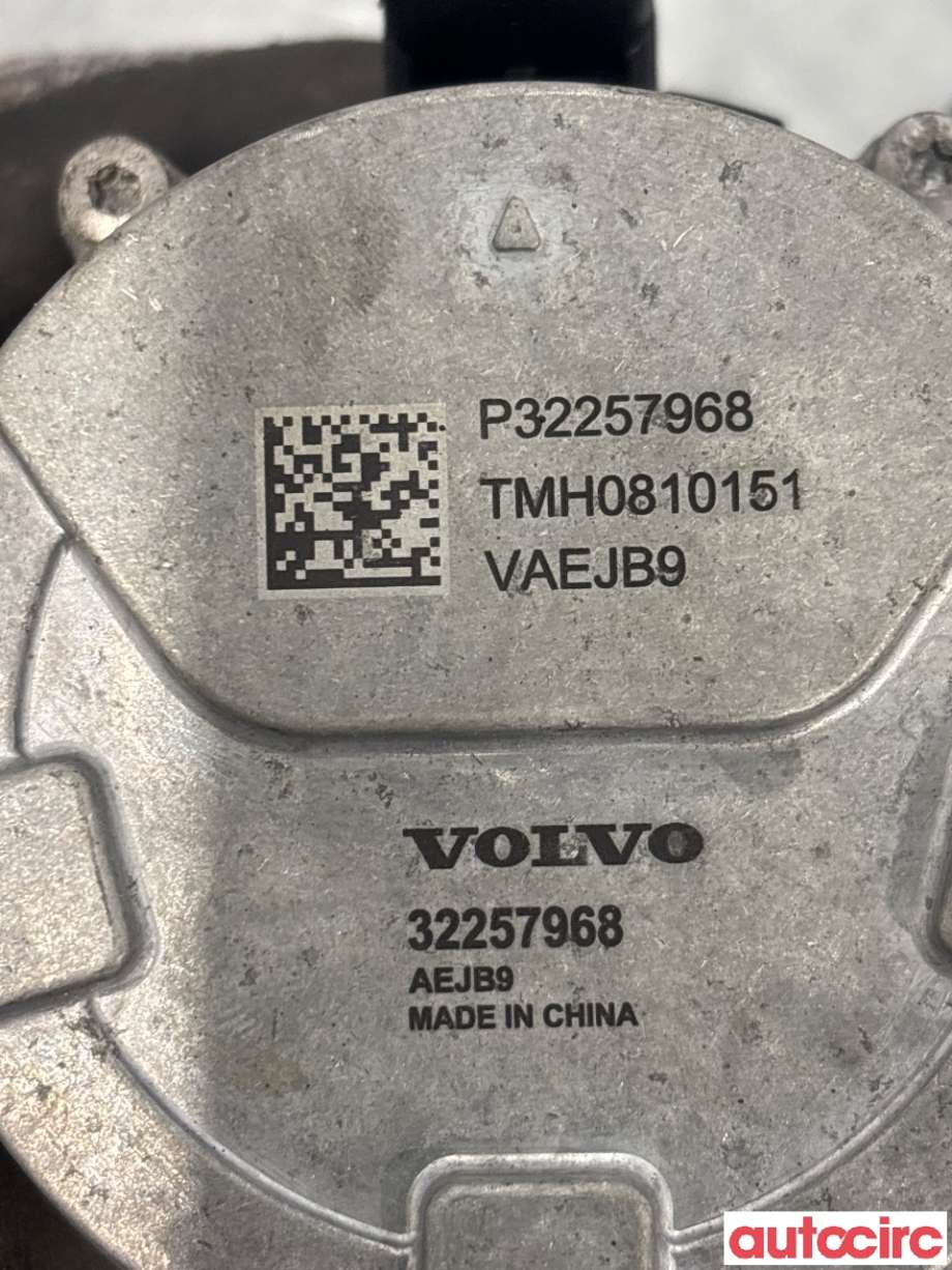Sirkulasjonspumpe til Volvo XC40 2018-2024  (VOLVO|32257968|)