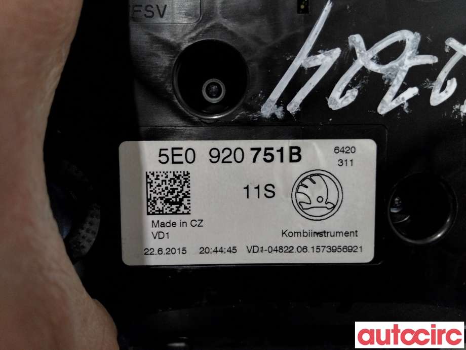 Instrumentpanel til Škoda Octavia 2013-2016 (Type III, Fase 1) (SKODA|5E0920751B|A2C94799001)