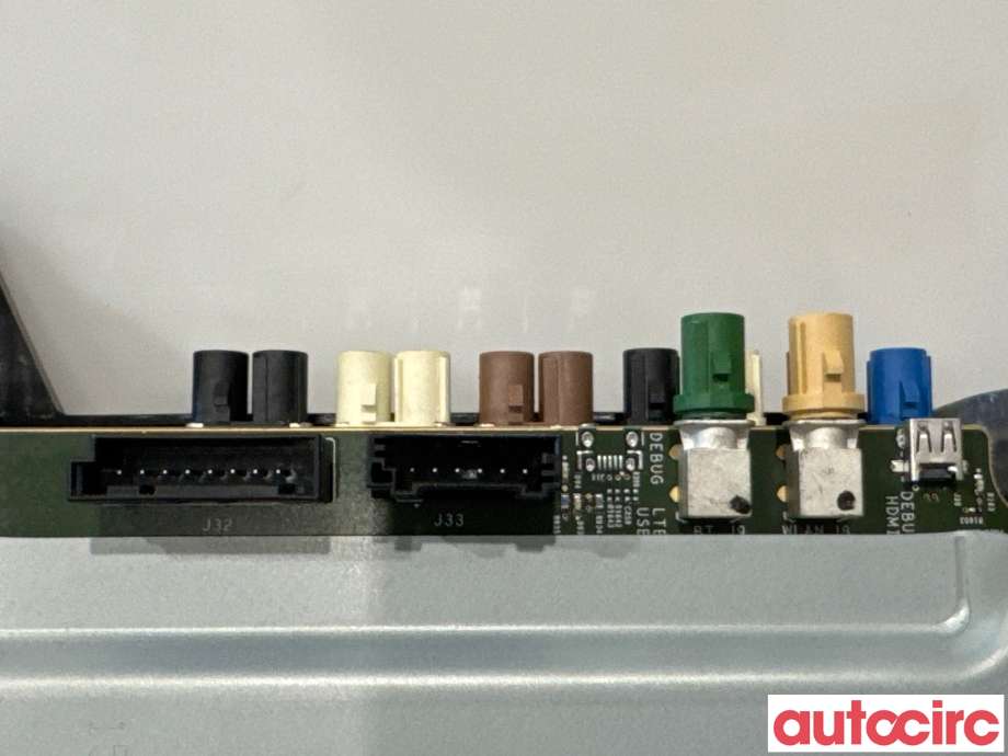 Styreenhet diverse til Tesla Model 3 2018-2023 (Fase 1)  (TESLA|1566786-S1-C|1506277|1566786-01-C)