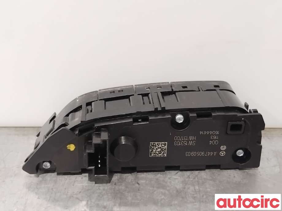 Bryter diverse til Mercedes EQV 2020-->> (W447) (W447) (MERCEDES|A4479050903|)