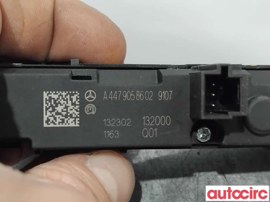 Bryter diverse til Mercedes EQV 2020-->> (W447) (W447) (MERCEDES|A4479058602|)