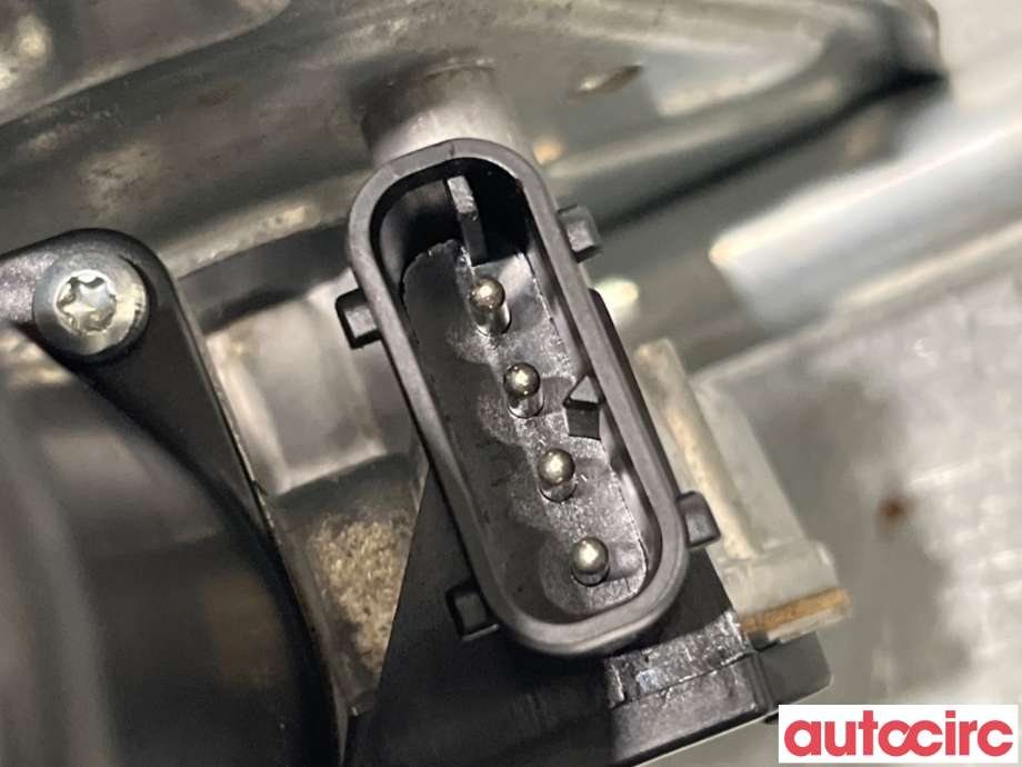 Viskermotor frontrute til BMW X5 2000-2006 (E53) (E53) (BMW|61617111535|404922|6913006)