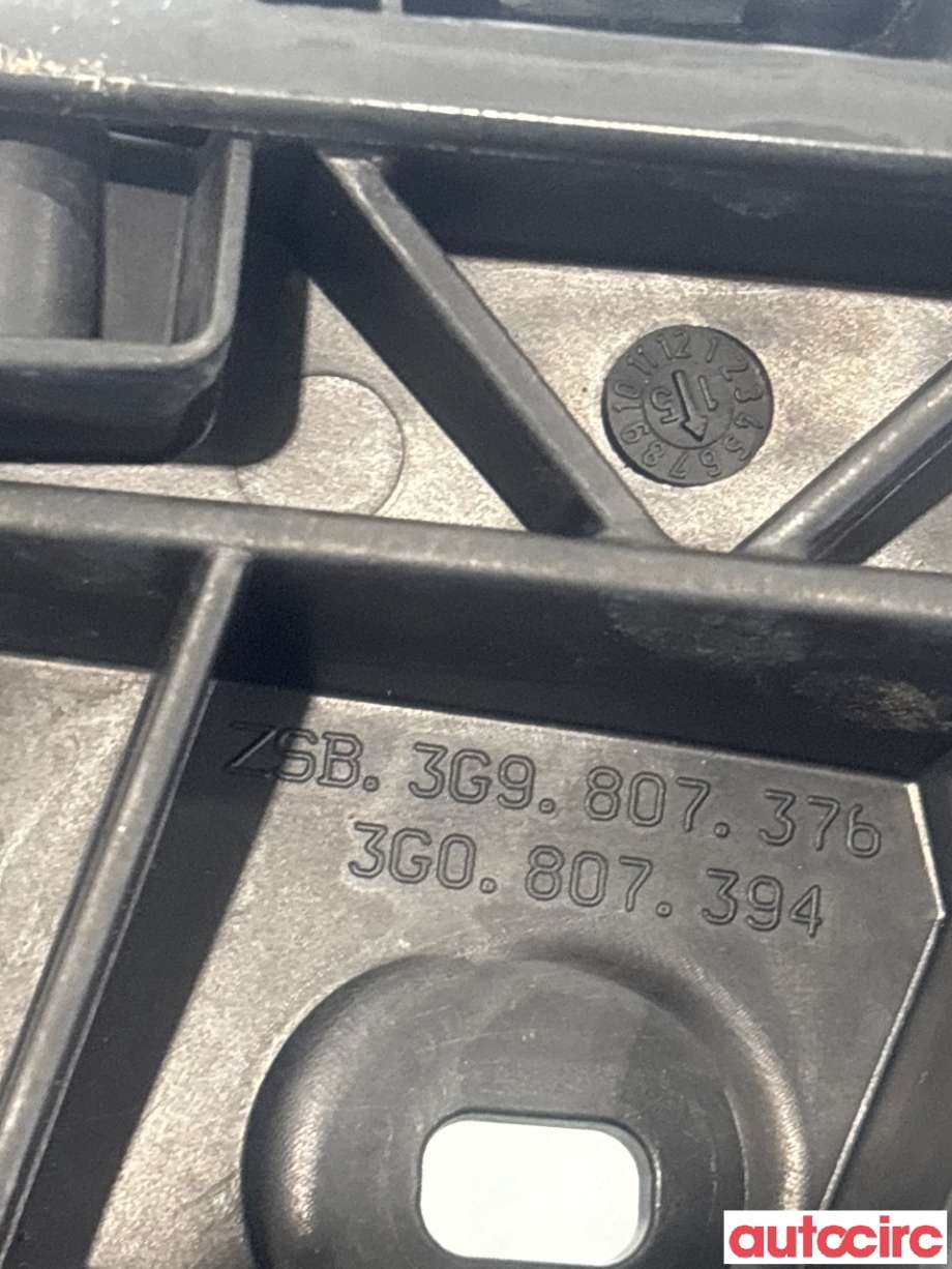 Diverse deler til VW Passat 2015-2019 (Fase 1) (B8) (B8) (VOLKSWAGEN|3G9807376|)