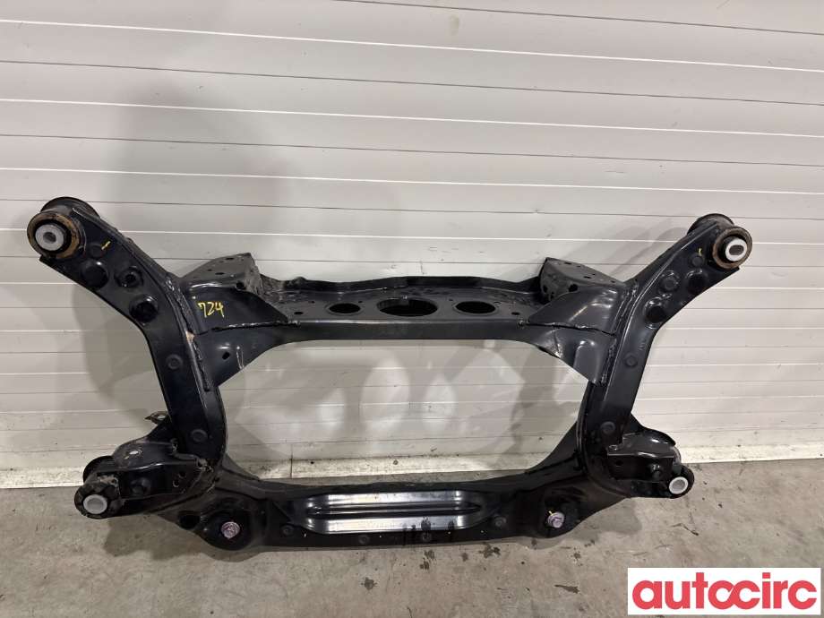 Travers bak til Toyota bZ4X 2022-->> (TOYOTA|5120042042|)