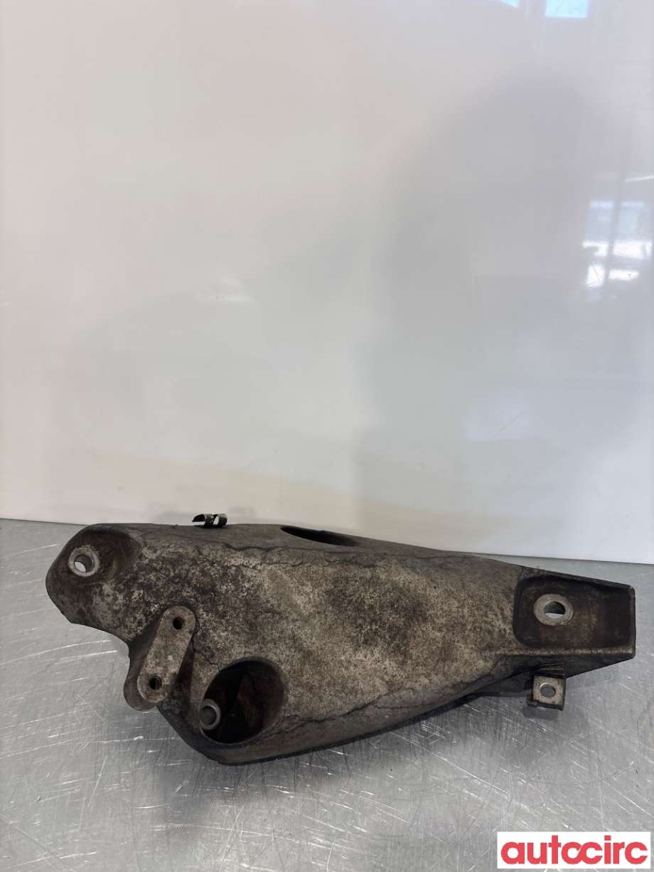 Motorfeste til BMW X5 2007-2013 (E70) (E70) (BMW|22116787489|)