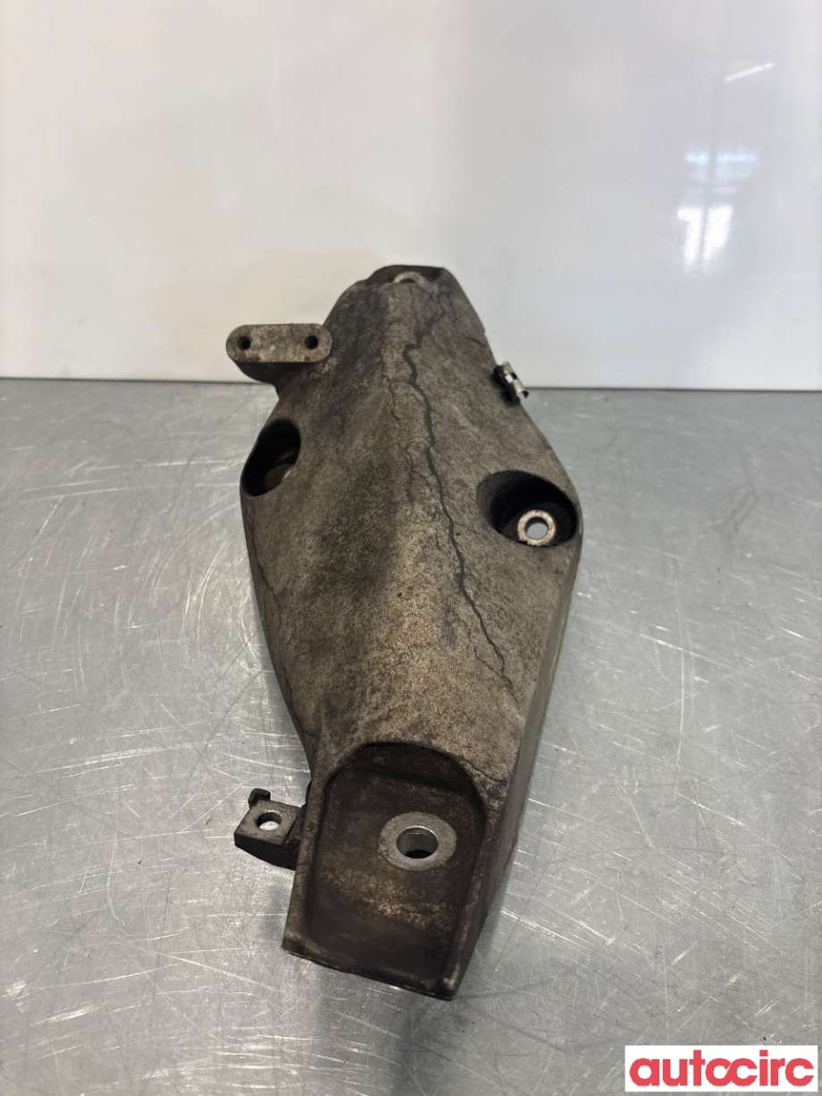 Motorfeste til BMW X5 2007-2013 (E70) (E70) (BMW|22116787489|)