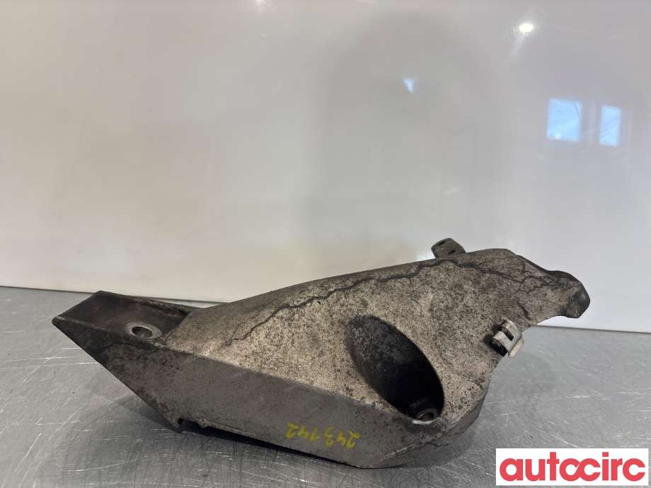 Motorfeste til BMW X5 2007-2013 (E70) (E70) (BMW|22116787489|)