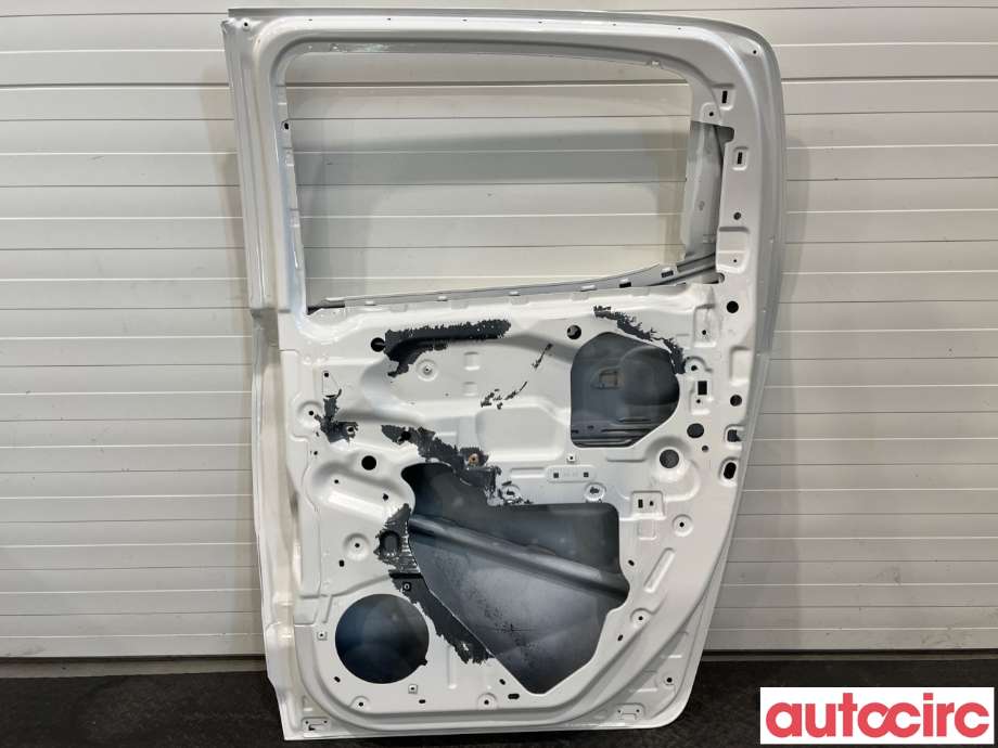 Dør høyre bak til Isuzu D-Max 2021-->> (Type III)  (ISUZU|NO NUMBER|)