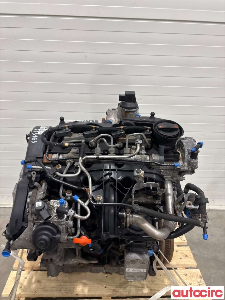 Motor diesel til VW Passat 2011-2015 (B7) (B7) (VOLKSWAGEN|03L100090J|CFFB|)