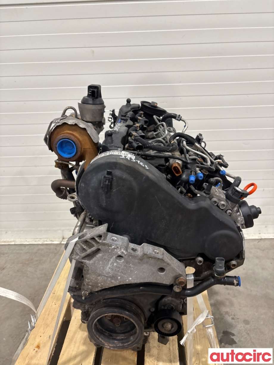Motor diesel til VW Passat 2011-2015 (B7) (B7) (VOLKSWAGEN|03L100090J|CFFB|)