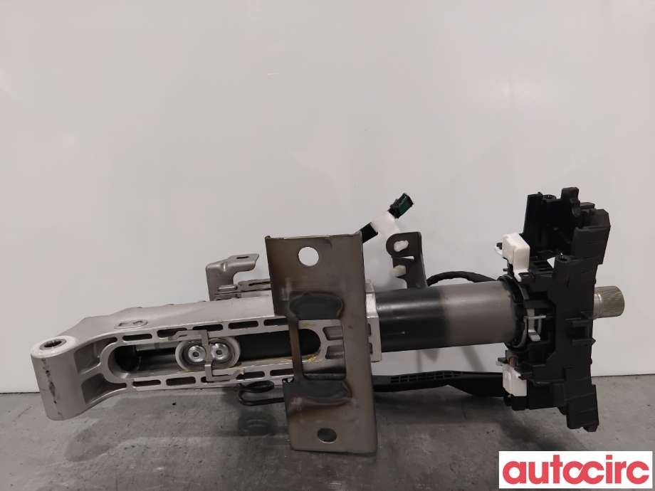 Rattaksel til Toyota bZ4X 2022-->>  (TOYOTA|4525046040|)