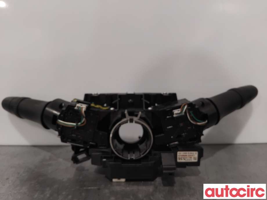 Bryter combi til Mitsubishi Outlander 2015-->> (Type III, Fase 2) (MITSUBISHI|8600A749||8617A536)
