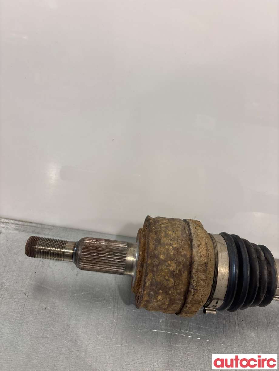 Drivaksel høyre bak til VW Transporter / Caravelle 2015-2019 (T6) (T6) (VOLKSWAGEN|7E0501202AX||7E0501202A)
