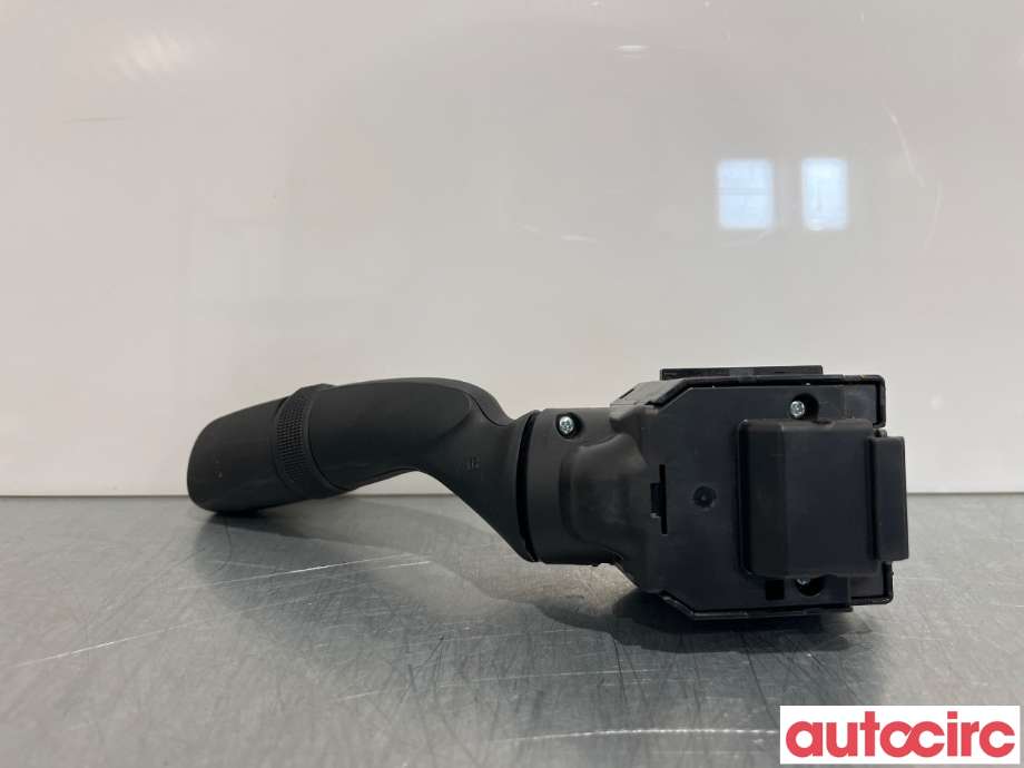 Bryter visker til Toyota bZ4X 2022-->>  (TOYOTA|8465233600|)