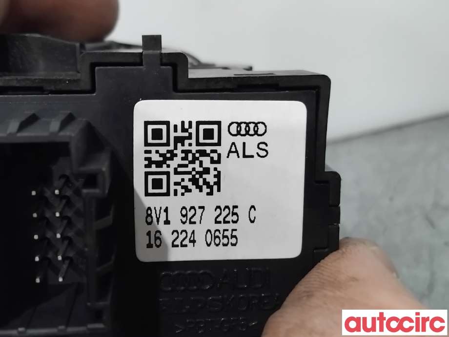 Bryter elektrisk håndbrekk/parkbrems til Audi A3 2016-2020 (Type III, Fase 2)  (AUDI|8V1927225C|)